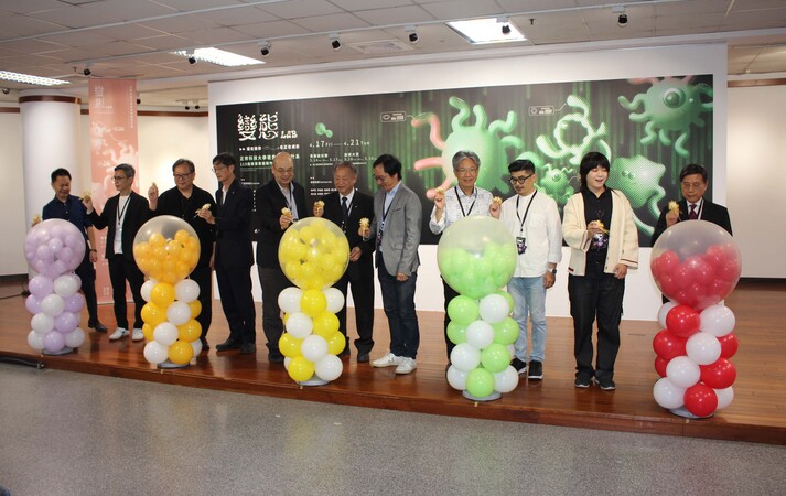 正修科大視傳系畢展《變態LAB》 6組專題、10組海報作品秀專業訓練成果圖片