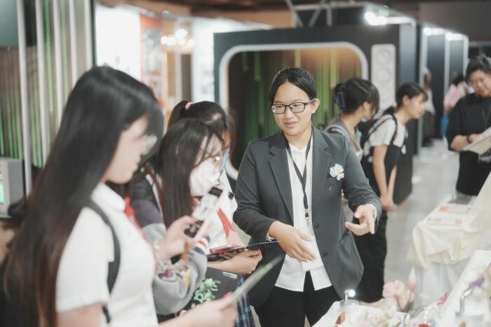 第十三屆畢業展【變態LAB】圖片