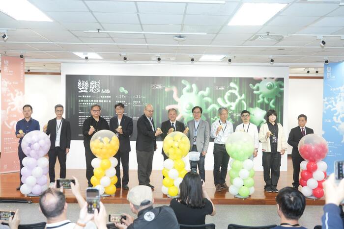 第十三屆畢業展【變態LAB】圖片